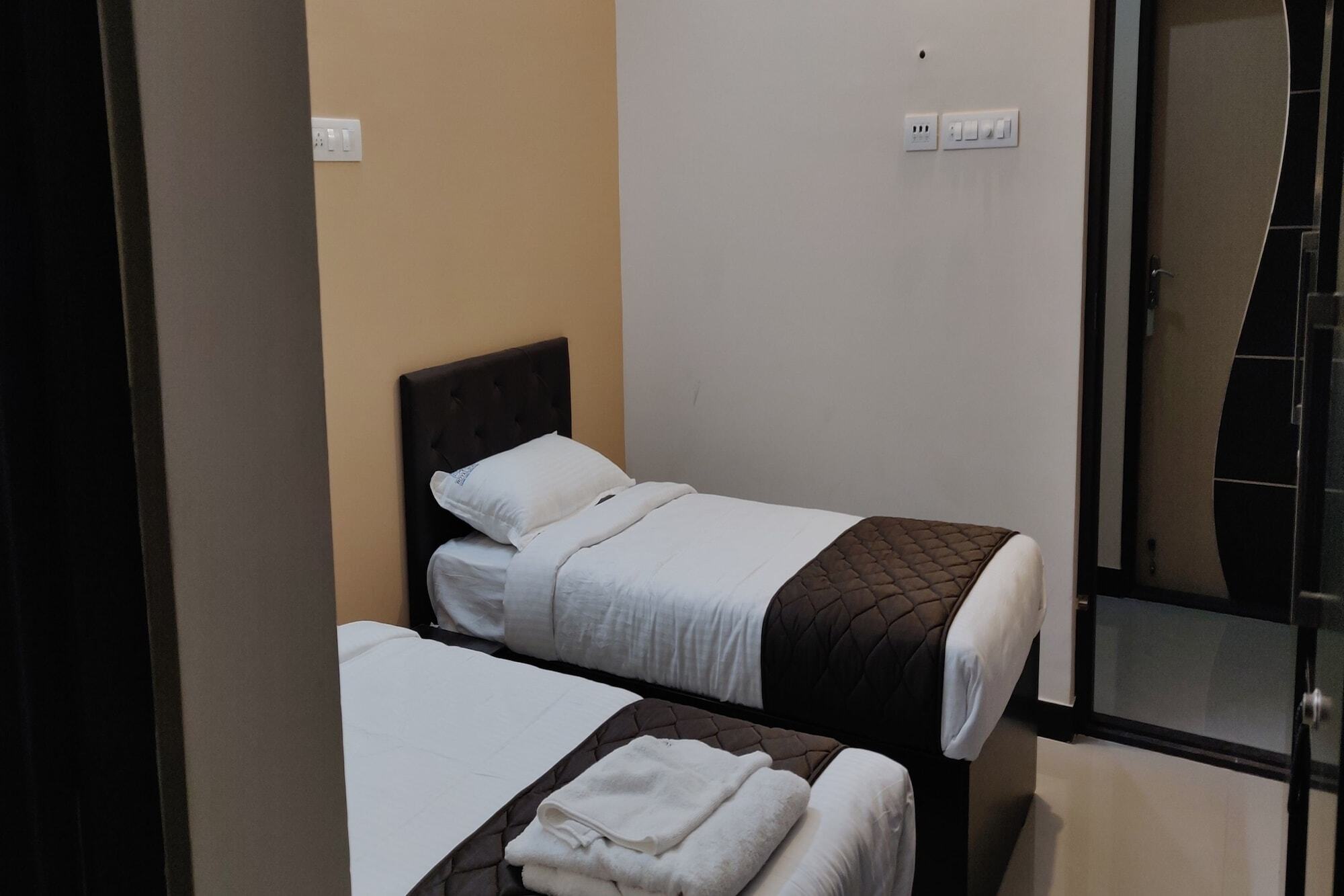 Oyo Flagship 24147 Royal Stay Singānallūr Extérieur photo